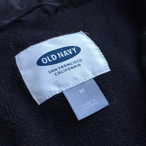 Old Navy | Black Puffer Vest! - Picture 5 of 6